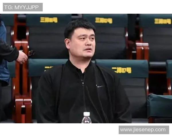姚明的盖帽传奇与篮球精神的传承之路探讨 姚明的盖帽传奇与篮球精神的传承之路探讨