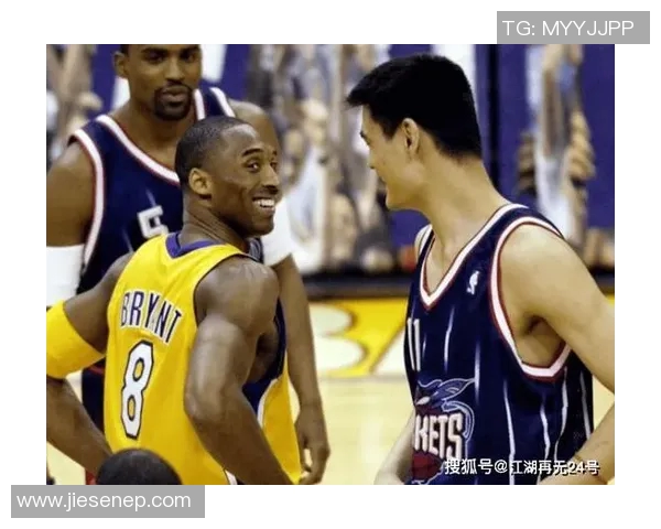 加内特与姚明的巅峰对决：两位巨星的传奇故事与篮球影响力分析