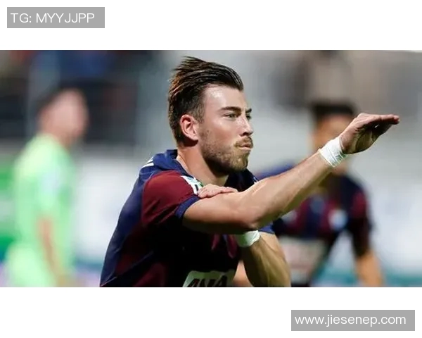 一起猜猜看你能否识别这些足球明星的名字和成就吧