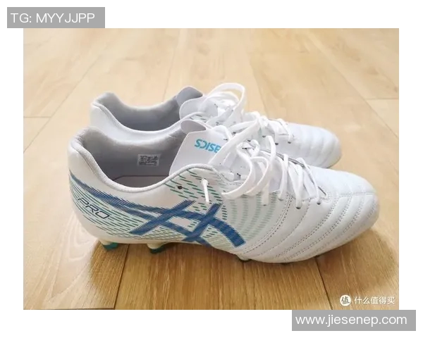 足球明星亲荐的顶级足球鞋品牌推荐与选择指南