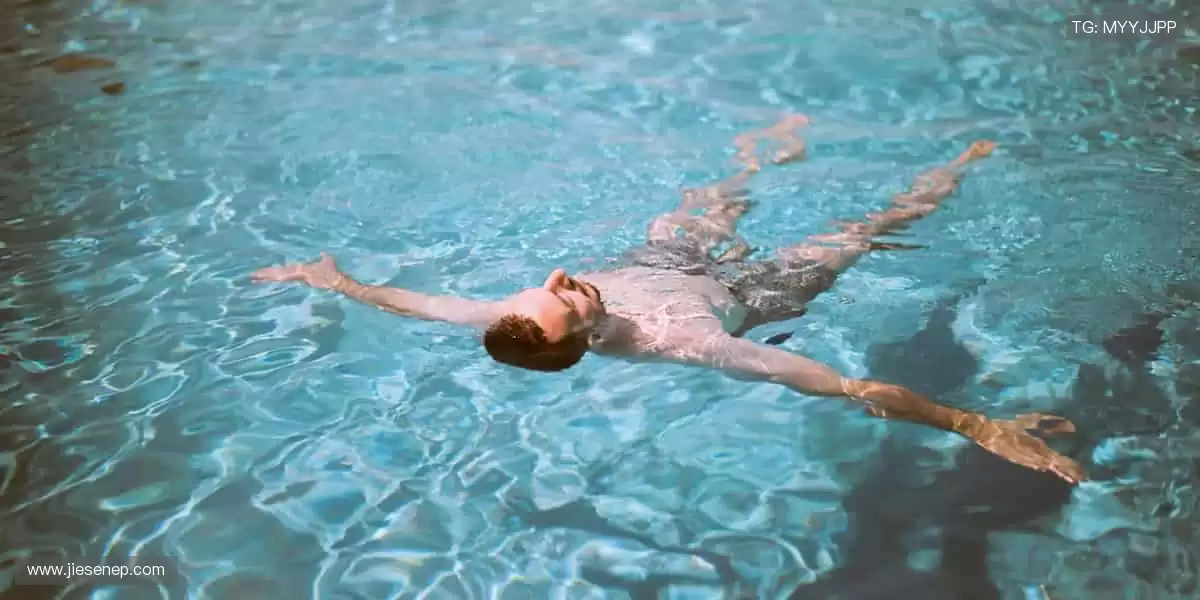 指尖滑动,精彩无限!📱 随时随地,畅享体育直播新体验!